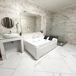 Vitti's - Verona Est Bed & Breakfast 4*