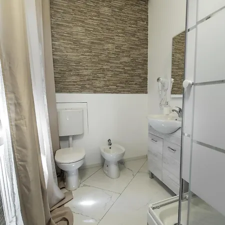 Bed & Breakfast Vitti's - Verona Est