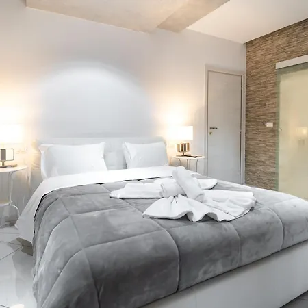 Vitti's - Verona Est 4*